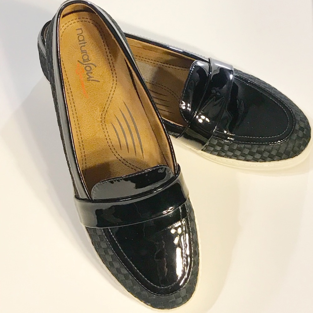 Natural Soul Farrah Loafer size 9